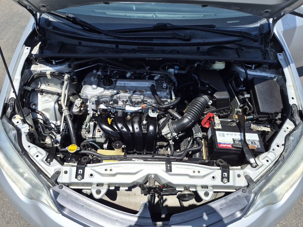 2016 Toyota Corolla Image 18