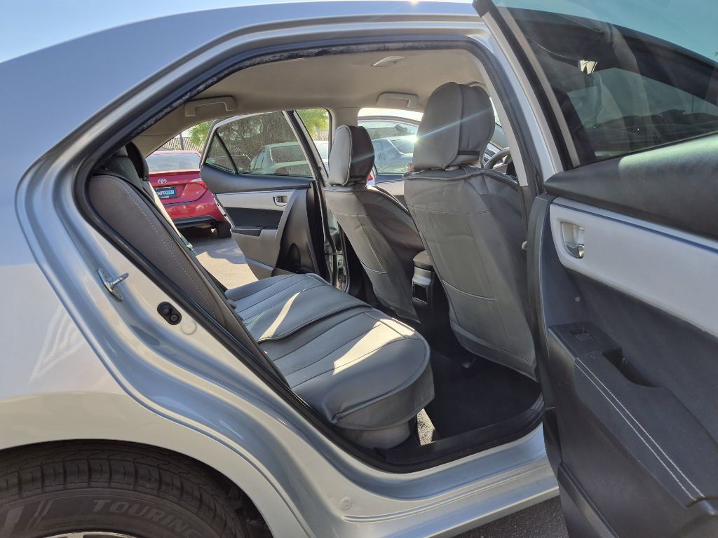 2016 Toyota Corolla Image 15