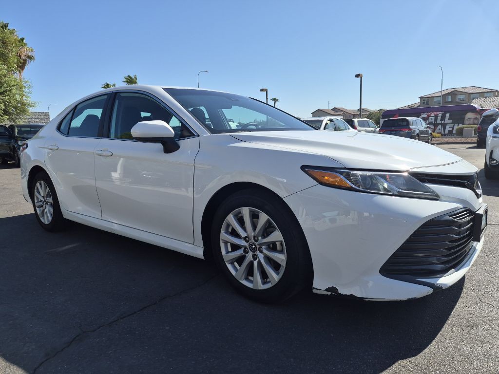 2019 Toyota Camry Image 6