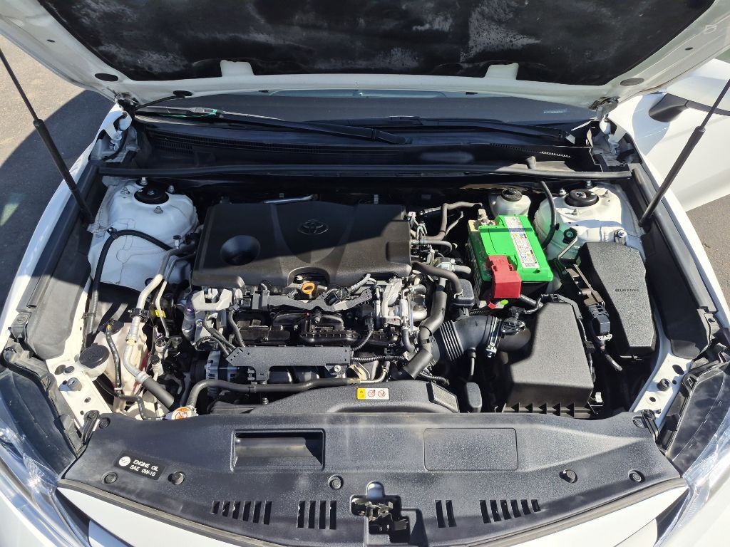 2019 Toyota Camry Image 19