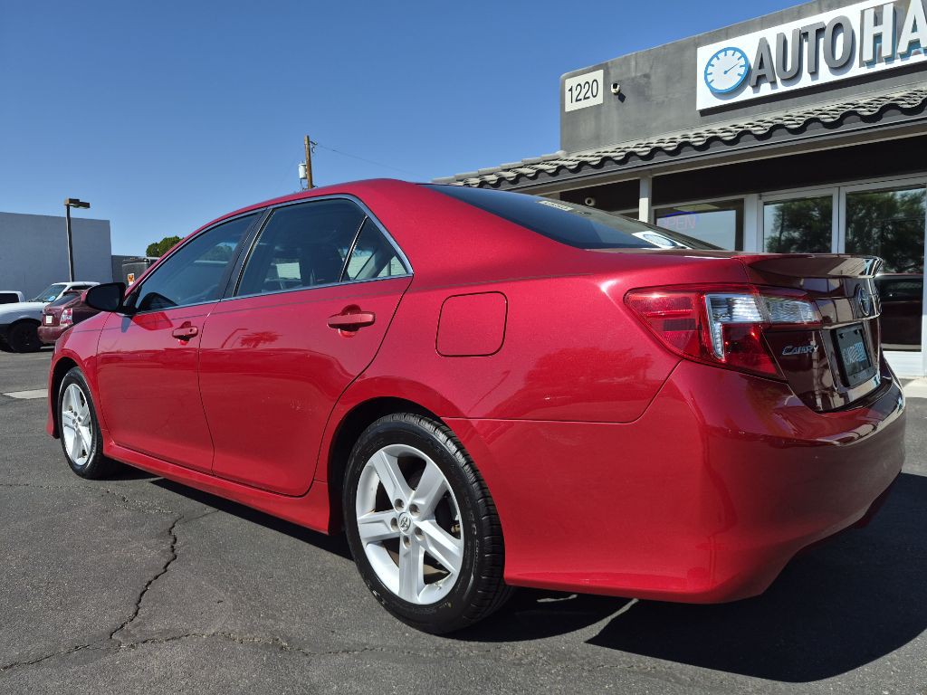 2014 Toyota Camry Image 3