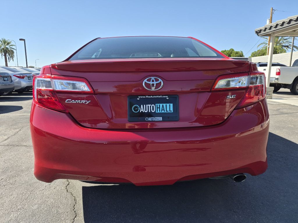 2014 Toyota Camry Image 4