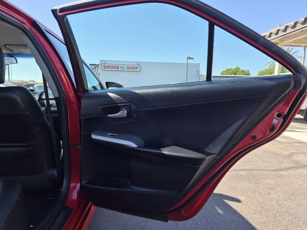 2014 Toyota Camry Image 13