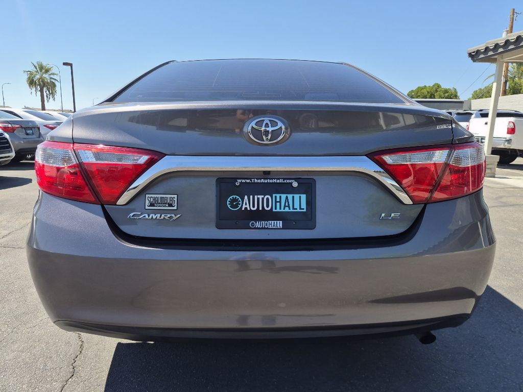 2015 Toyota Camry Image 5