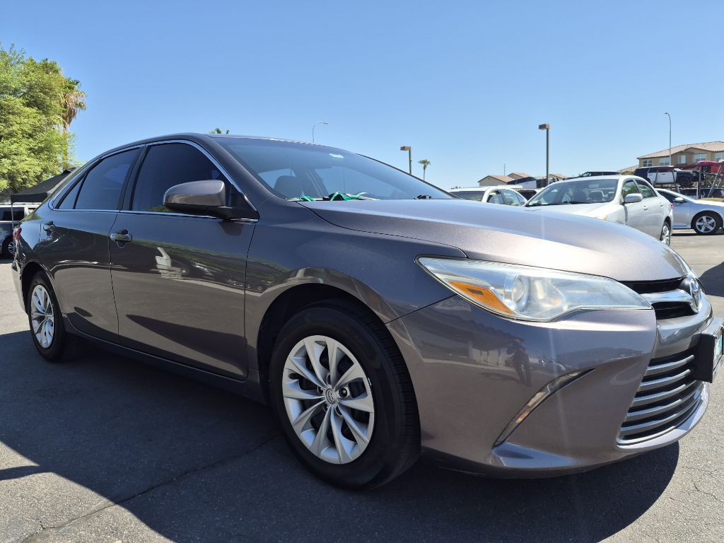 2015 Toyota Camry Image 8