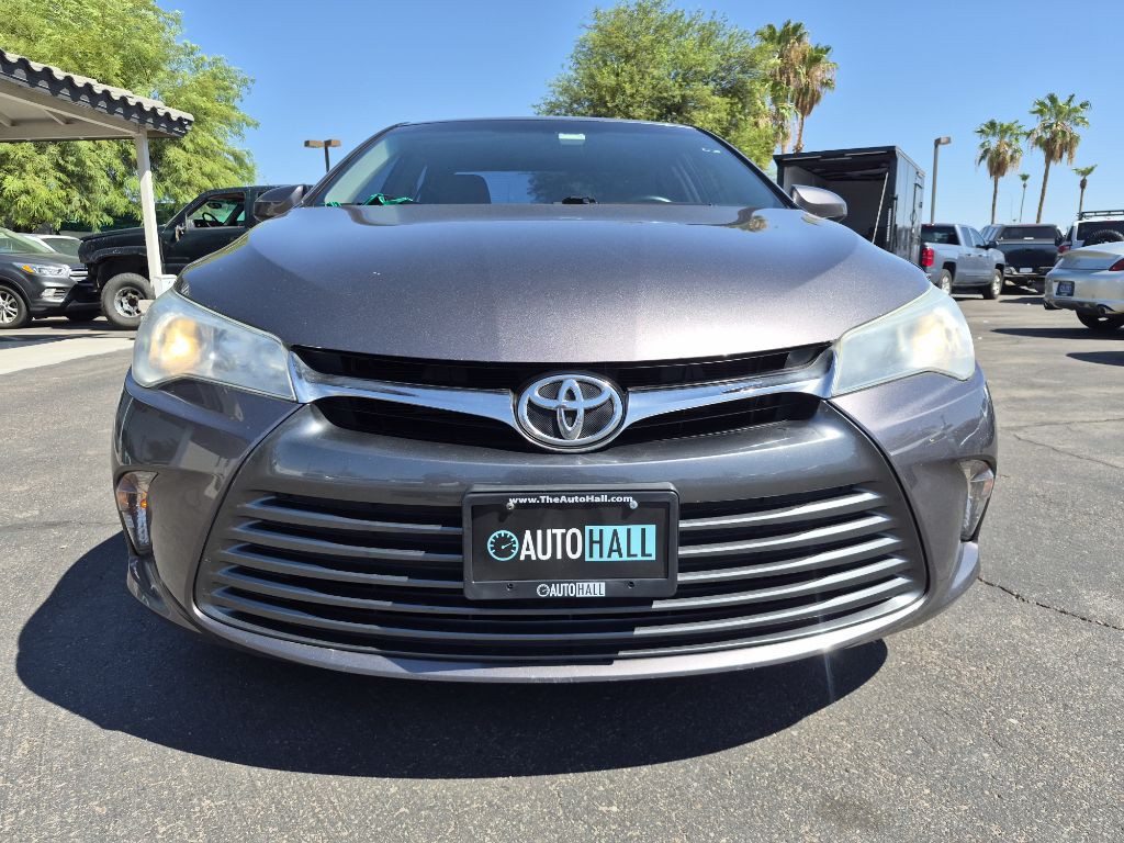 2015 Toyota Camry Image 9