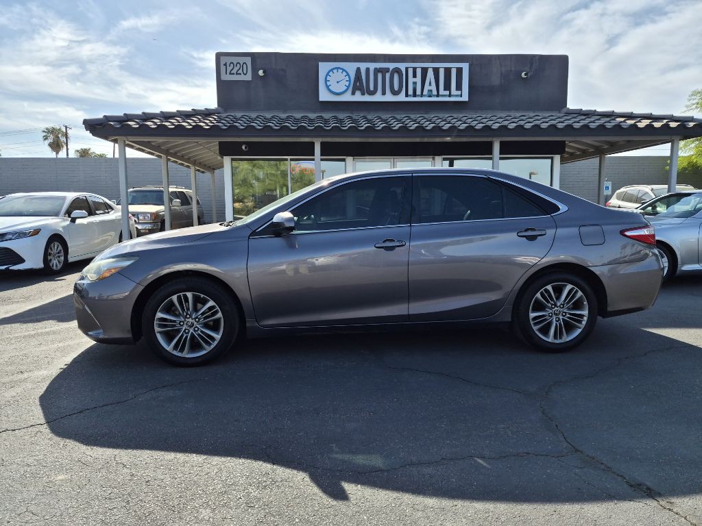 2015 Toyota Camry Image 2