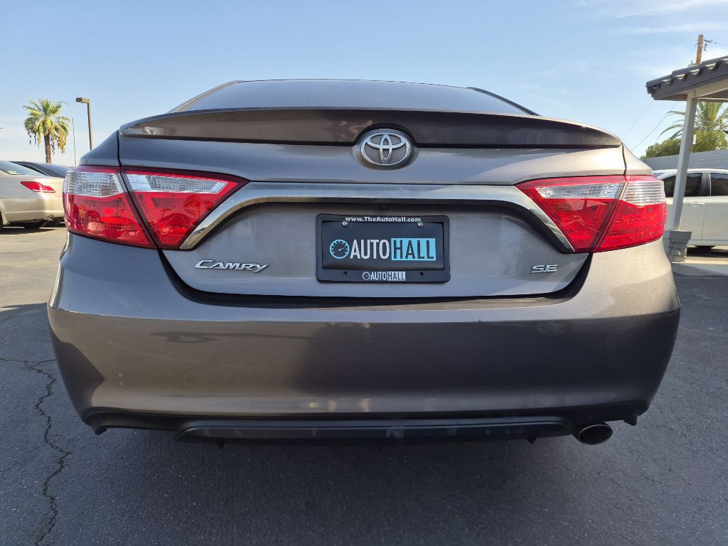 2015 Toyota Camry Image 4