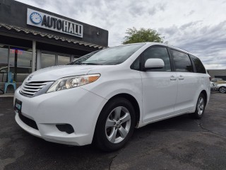 Image for 2015 Toyota Sienna LE ID: 7639108