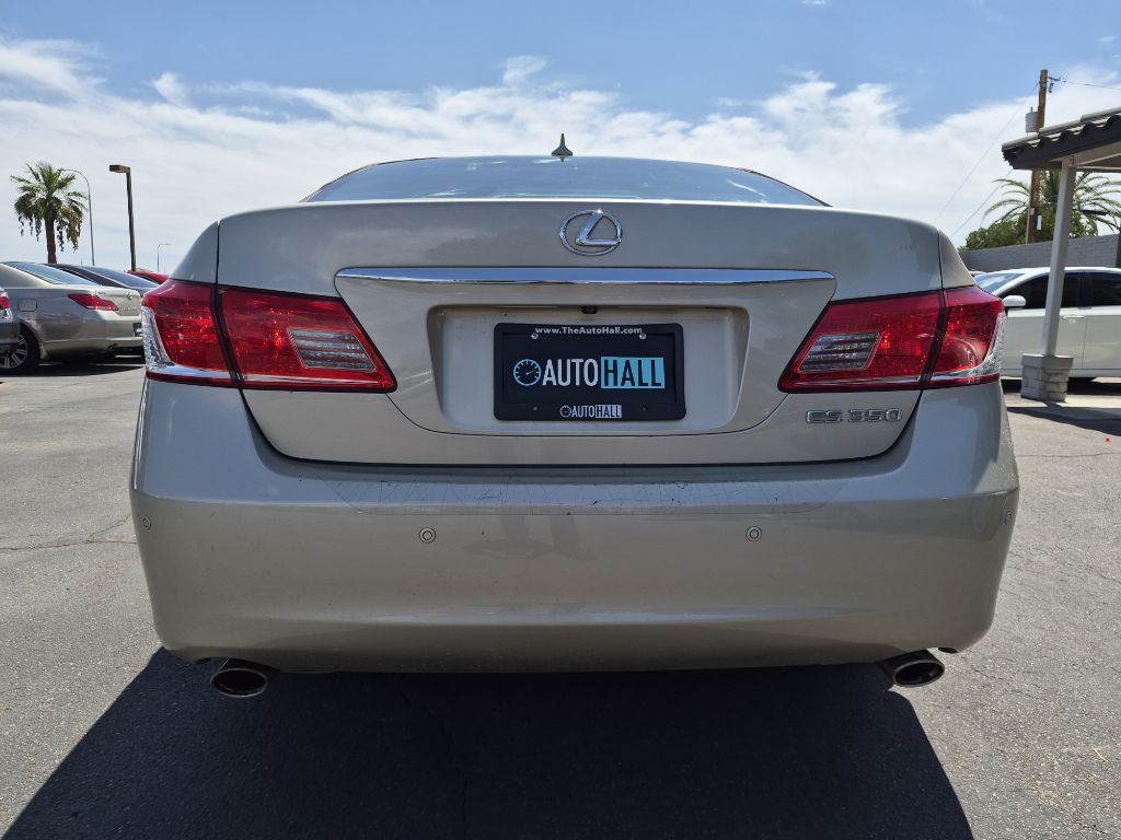 2011 Lexus ES Image 3