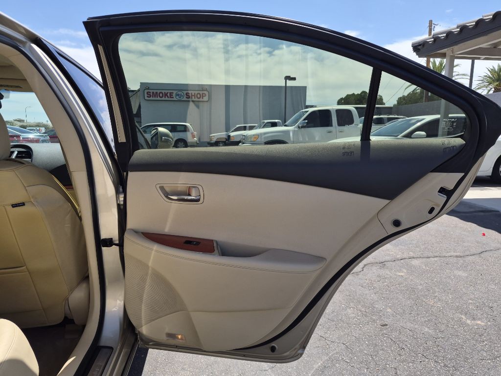 2011 Lexus ES Image 14