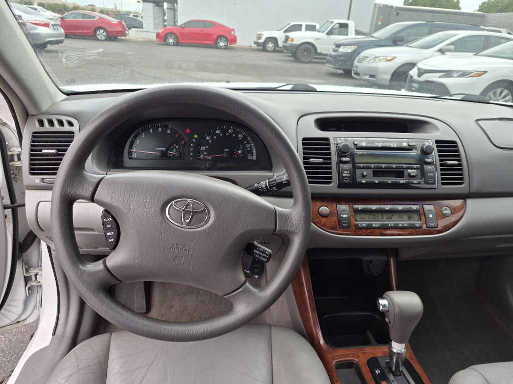 2002 Toyota Camry Image 18