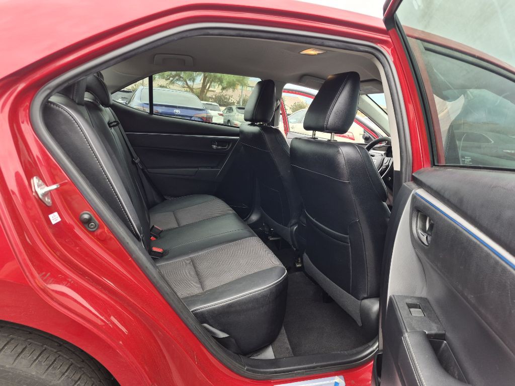 2016 Toyota Corolla Image 13