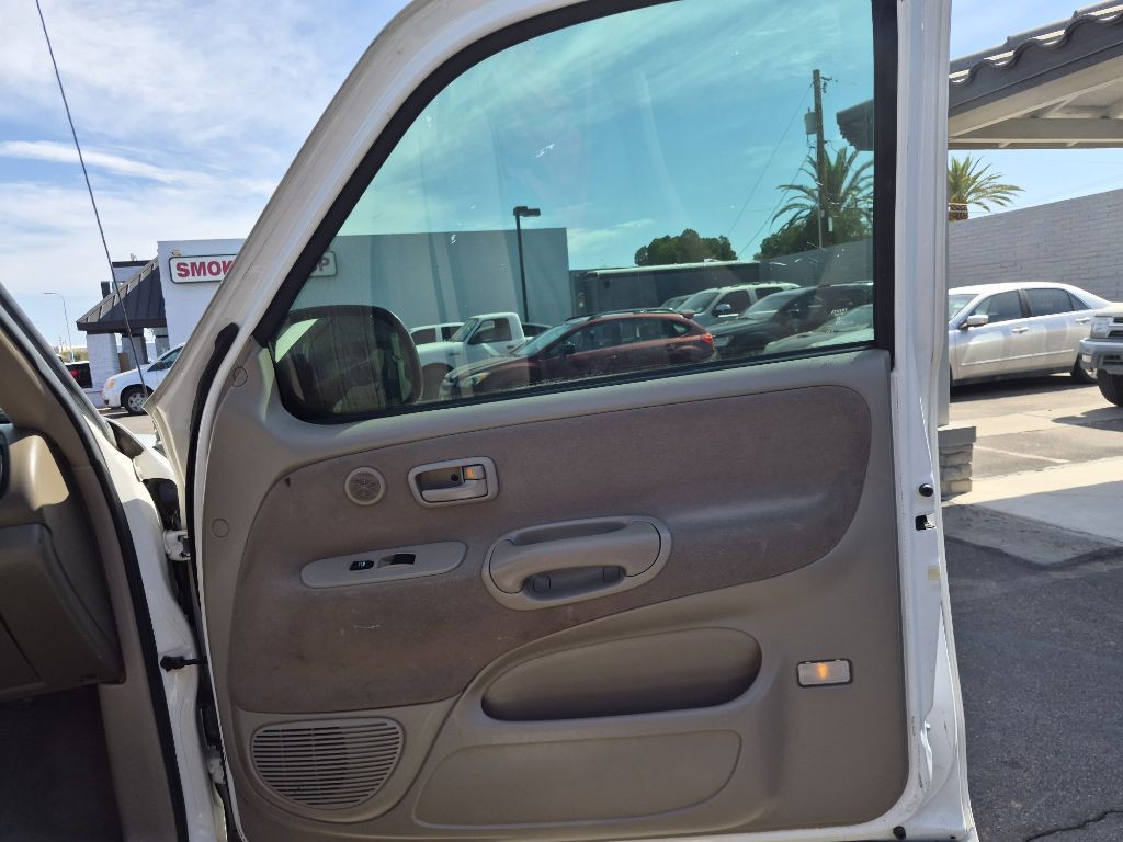 2005 Toyota Tundra Image 11