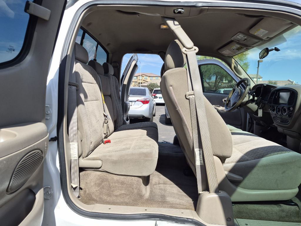 2005 Toyota Tundra Image 13