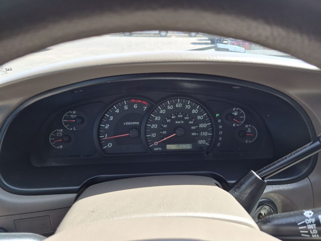 2005 Toyota Tundra Image 18