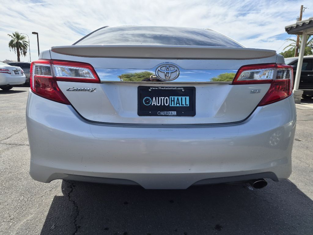 2012 Toyota Camry Image 4