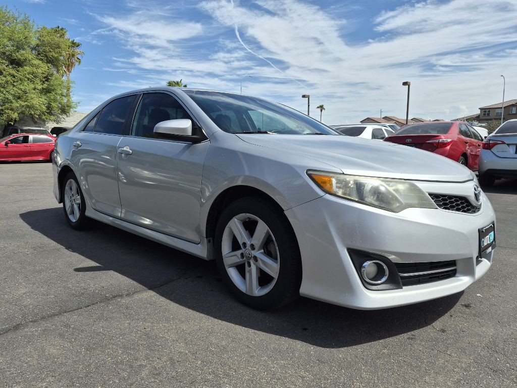 2012 Toyota Camry Image 7