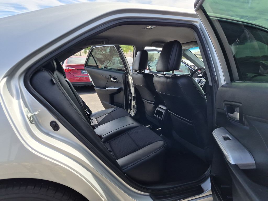 2012 Toyota Camry Image 13