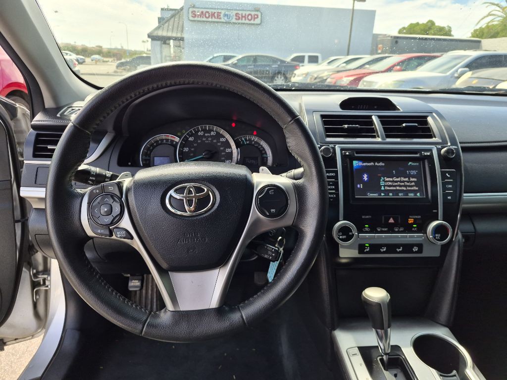 2012 Toyota Camry Image 17