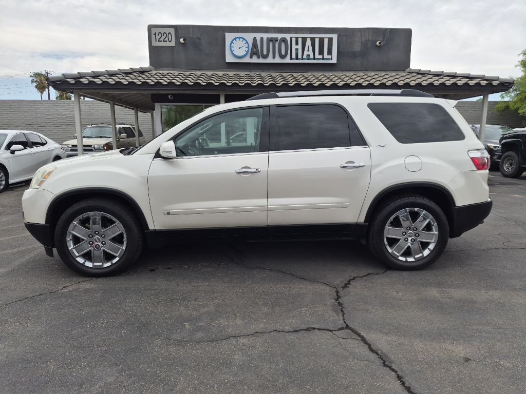 2010 GMC Acadia Image 2