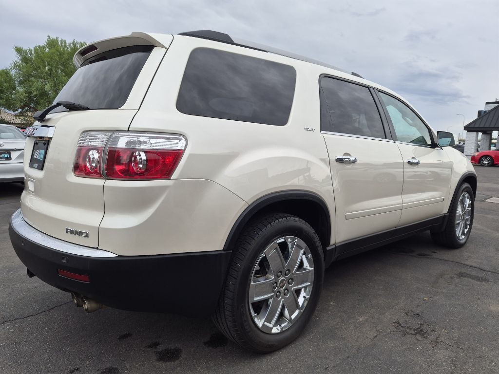 2010 GMC Acadia Image 5