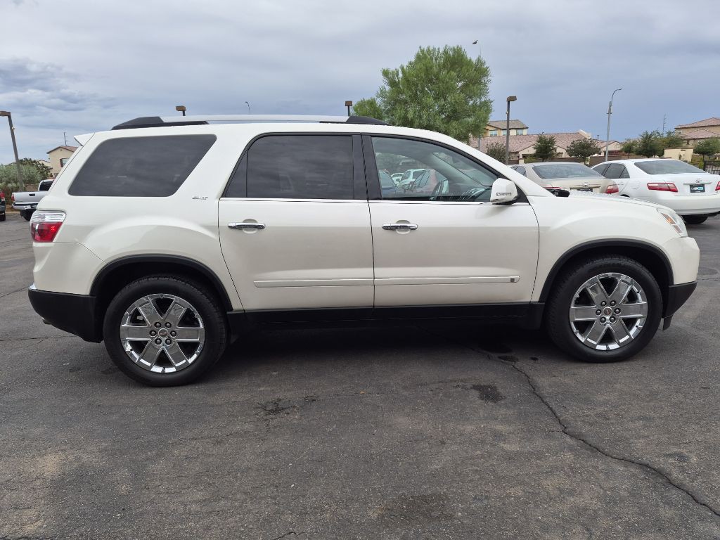 2010 GMC Acadia Image 6