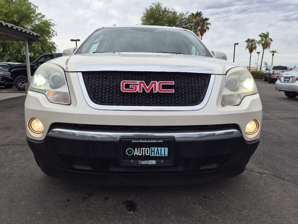 2010 GMC Acadia Image 8