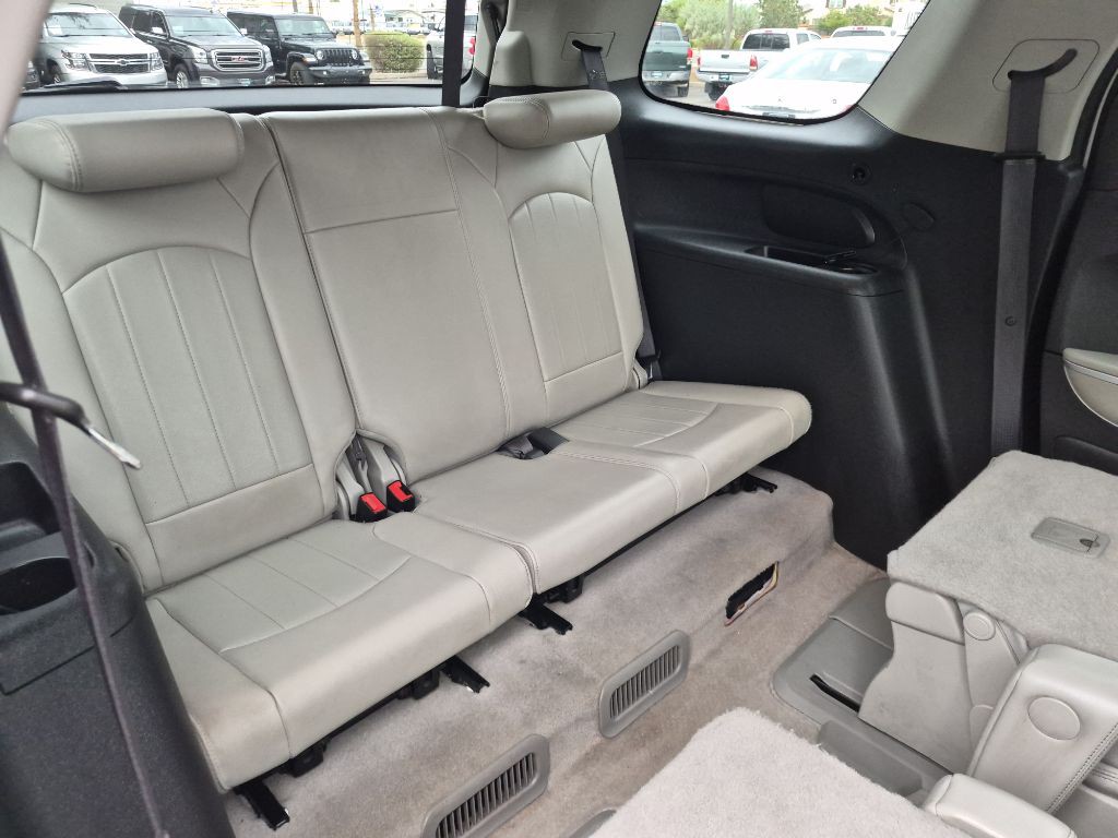2010 GMC Acadia Image 15