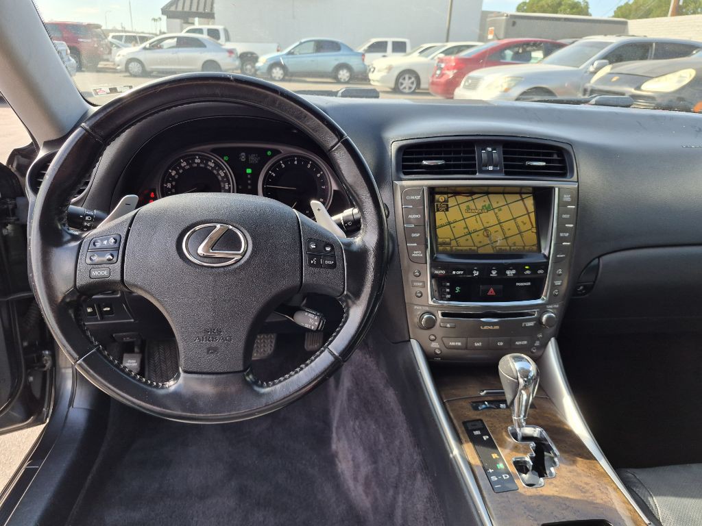 2010 Lexus IS Image 17