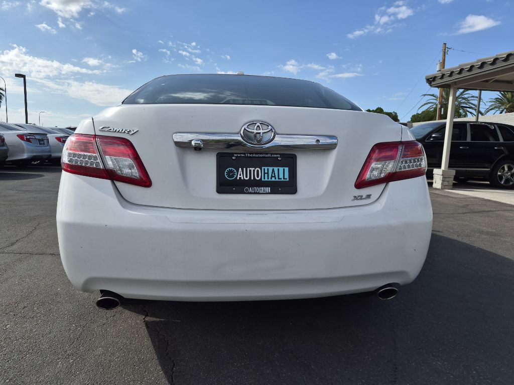 2010 Toyota Camry Image 4