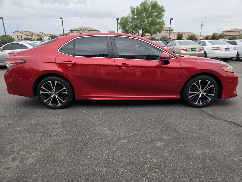 2019 Toyota Camry Image 5