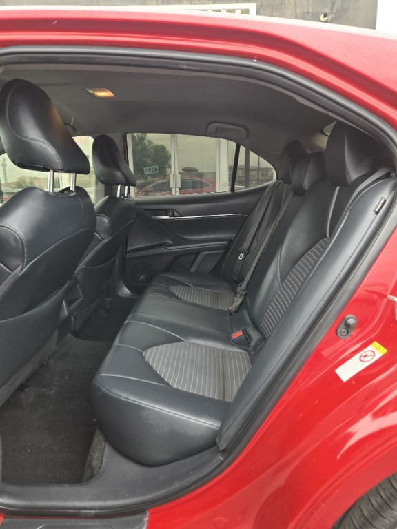 2019 Toyota Camry Image 10