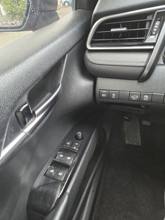 2019 Toyota Camry Image 20