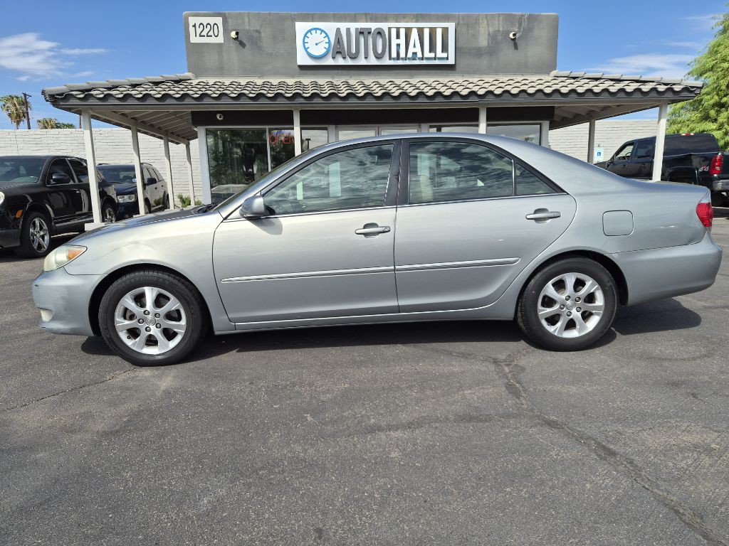 2005 Toyota Camry Image 2