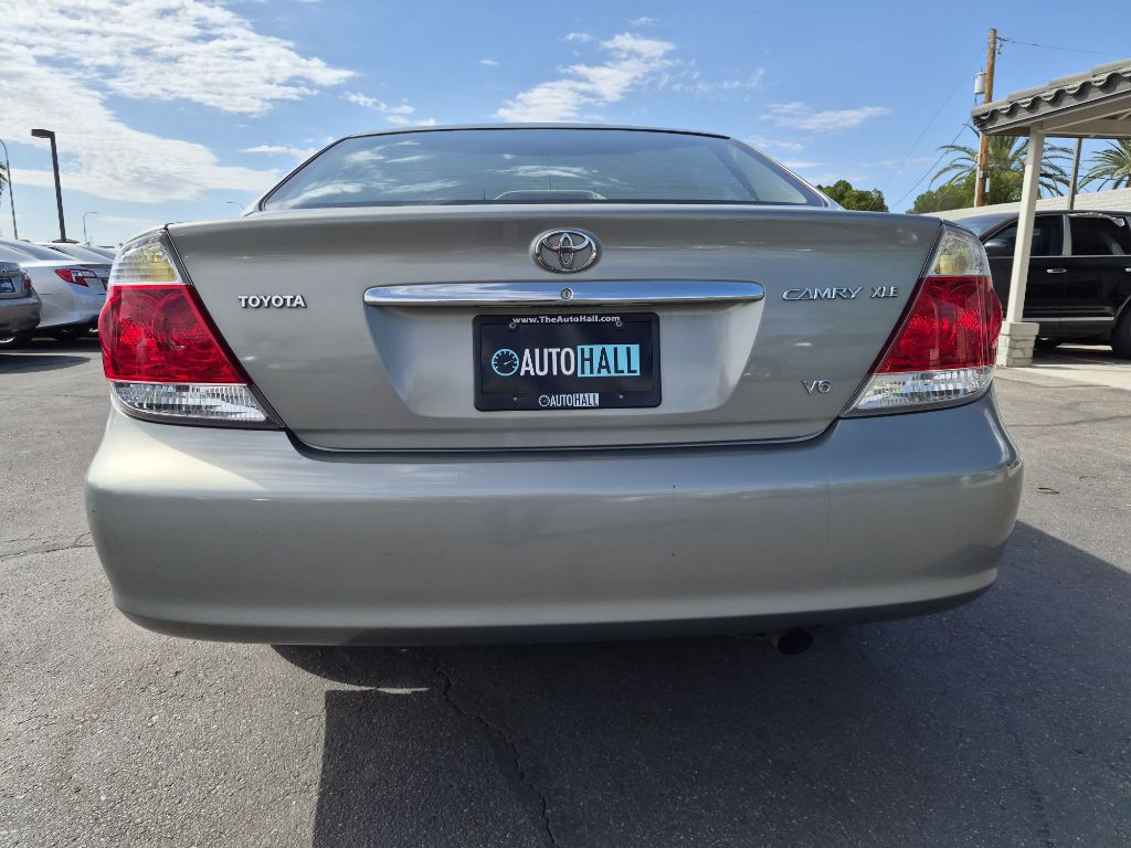 2005 Toyota Camry Image 4