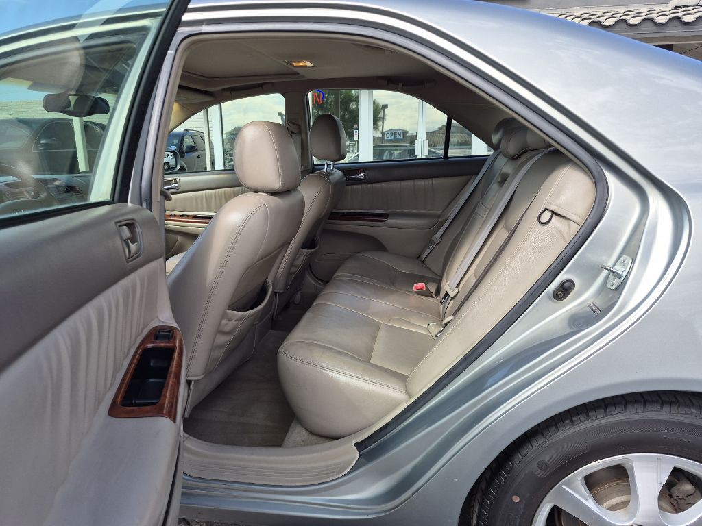 2005 Toyota Camry Image 12
