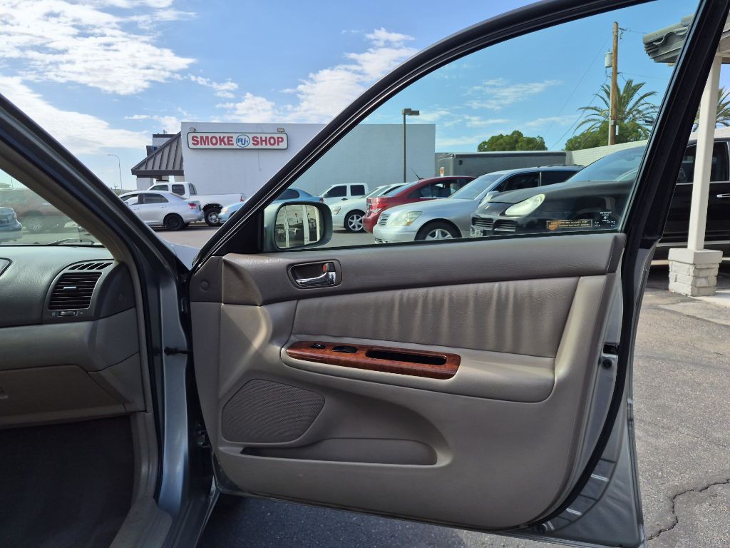 2005 Toyota Camry Image 16