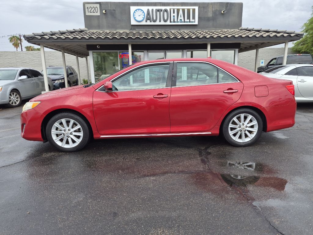 2012 Toyota Camry Image 2