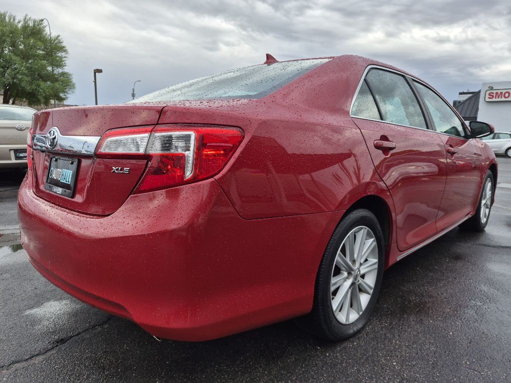 2012 Toyota Camry Image 5