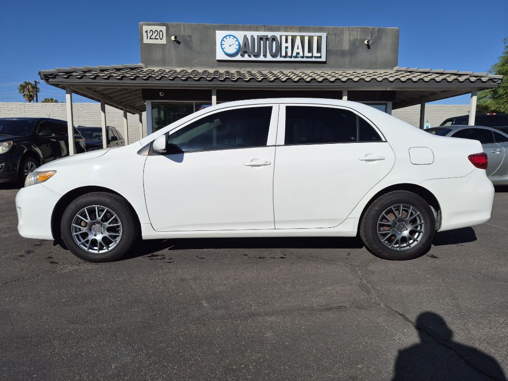 2013 Toyota Corolla Image 2