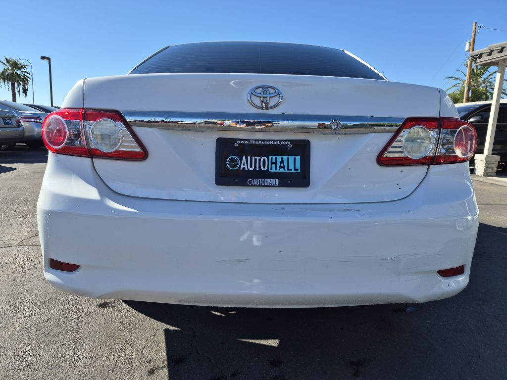 2013 Toyota Corolla Image 4
