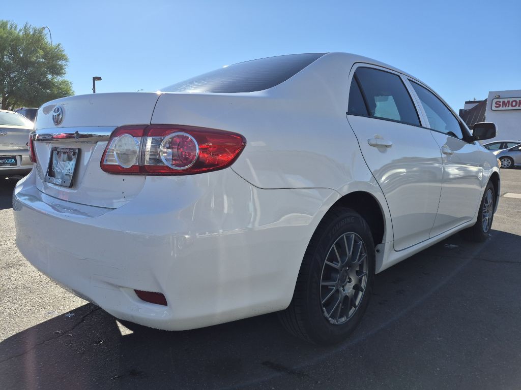 2013 Toyota Corolla Image 5