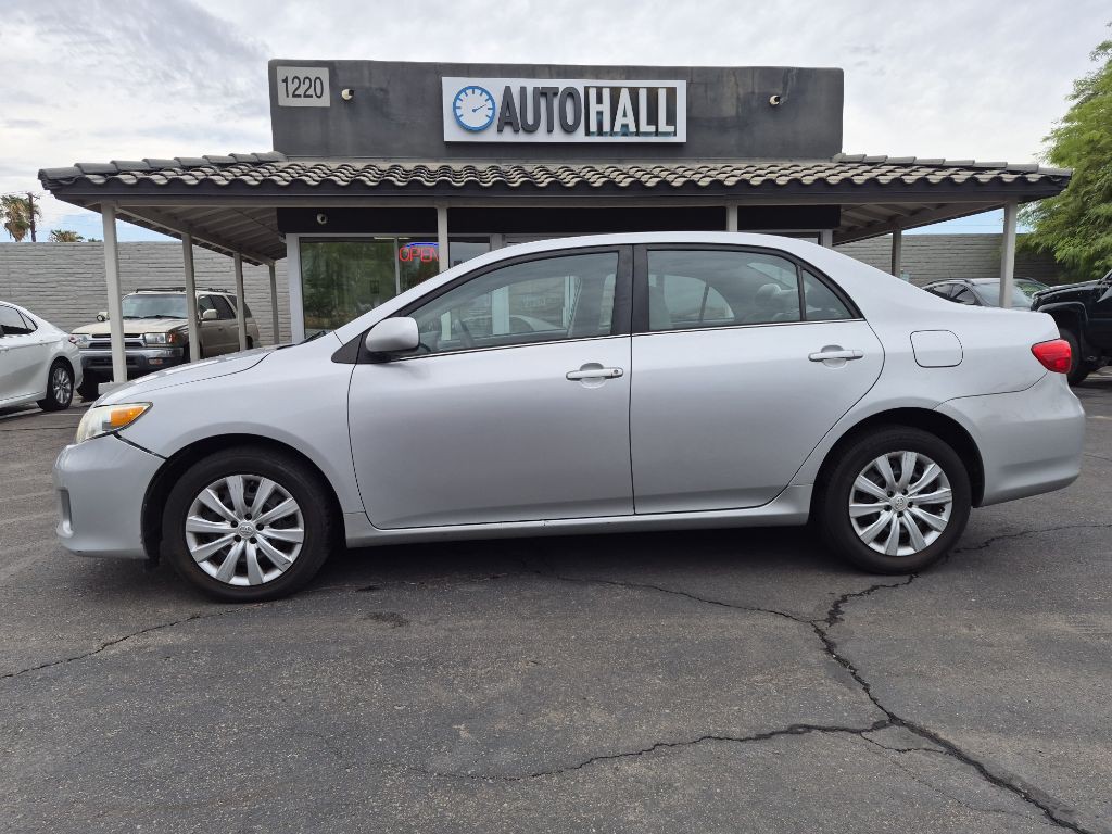 2013 Toyota Corolla Image 2