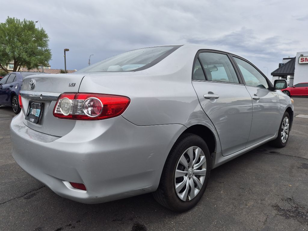 2013 Toyota Corolla Image 5
