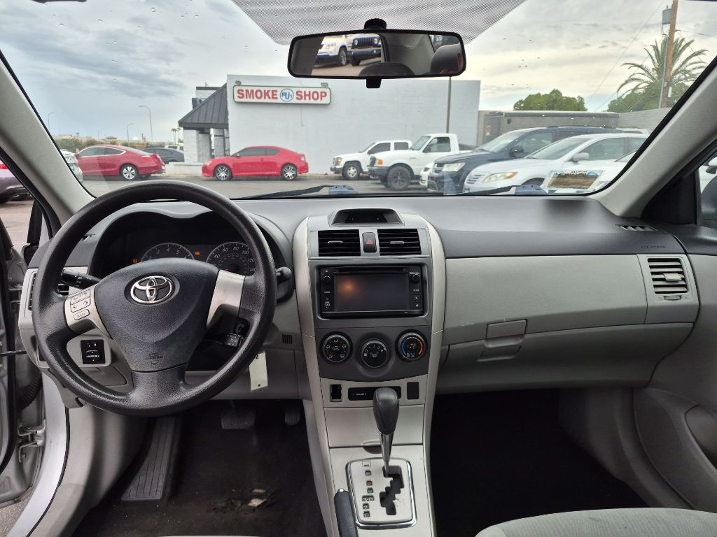 2013 Toyota Corolla Image 14