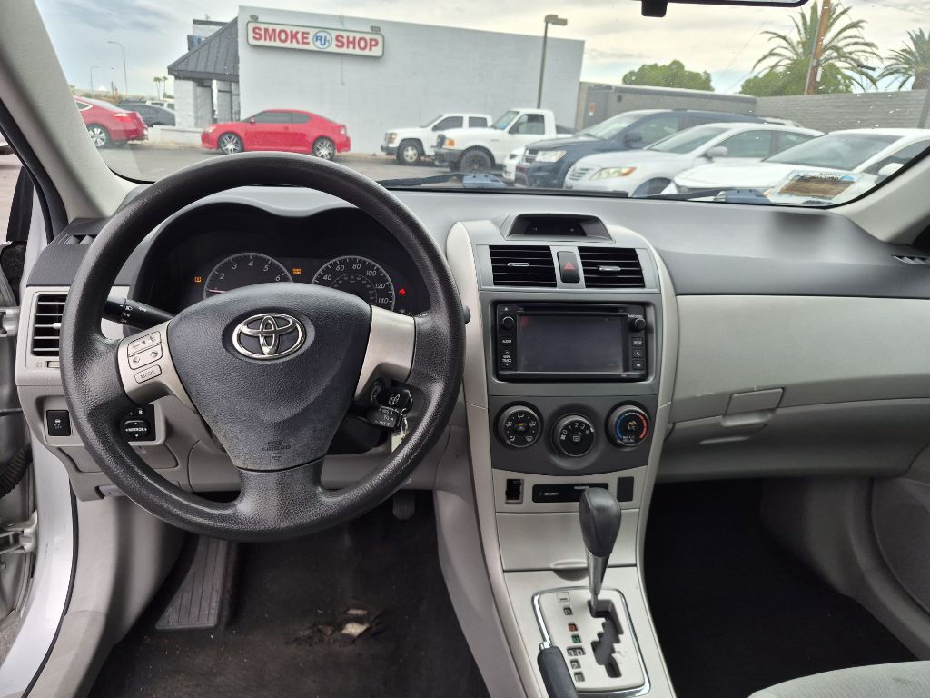 2013 Toyota Corolla Image 15