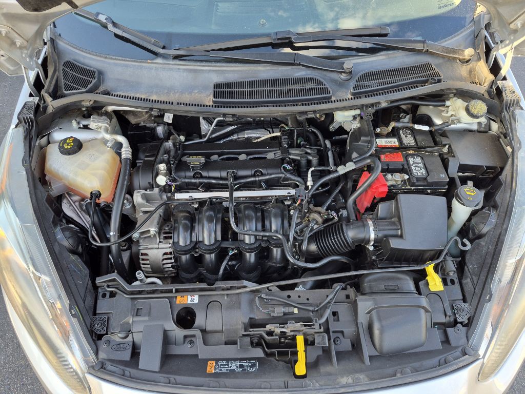2015 Ford Fiesta Image 20