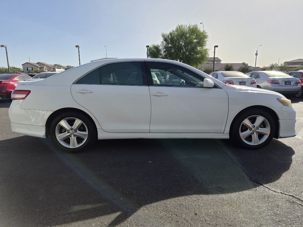 2010 Toyota Camry Image 5