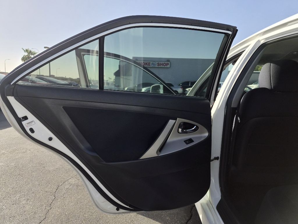 2010 Toyota Camry Image 11